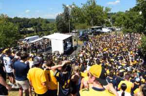 Pat McAfee energizes WVU crowd ahead of anticipated matchup against No. 8 Penn State